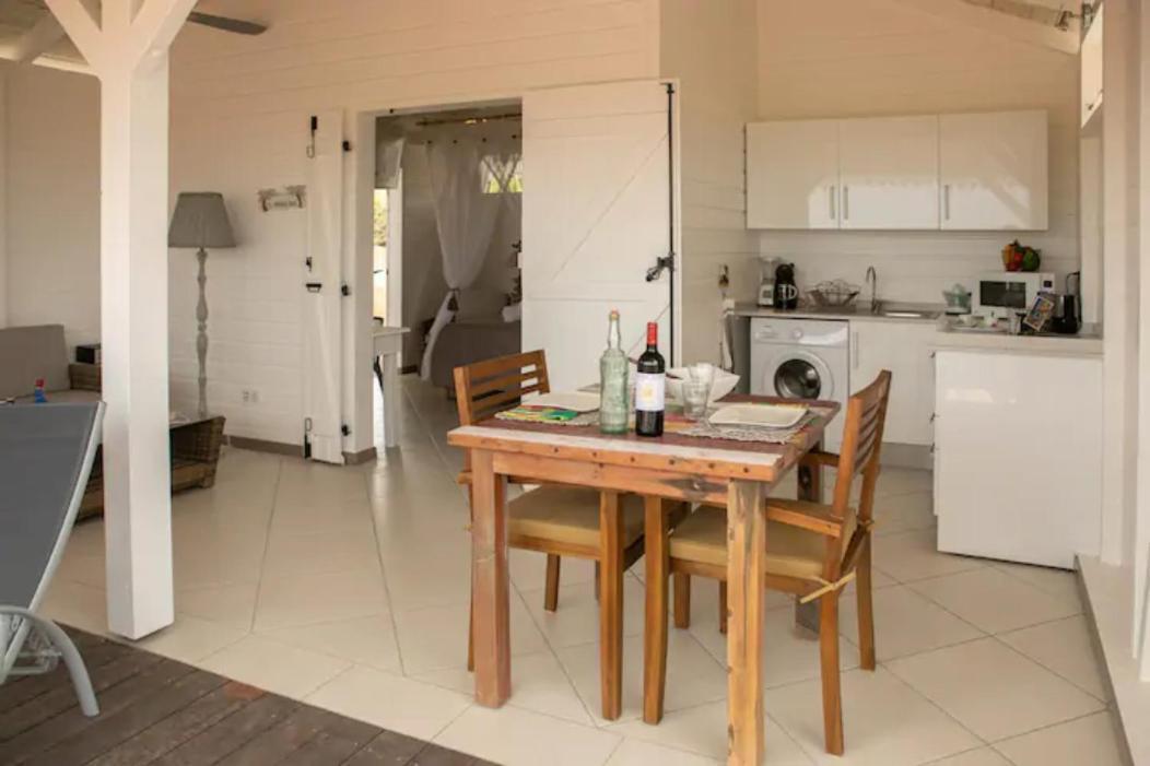 Bungalow Vanille Pacane - Vue Mer Avec Spa Prive Les Trois-Ilets Exteriér fotografie